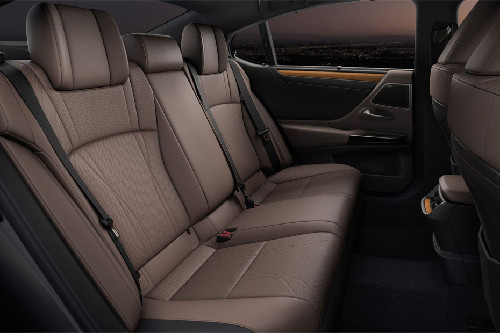 Lexus ES Rear Seats