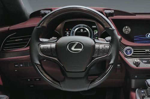 Lexus LS Hybrid Steering Wheel