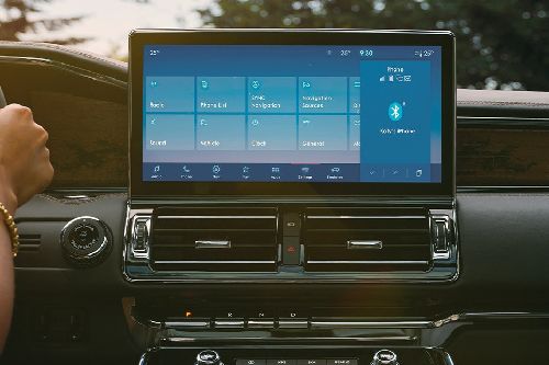Navigator touch screen