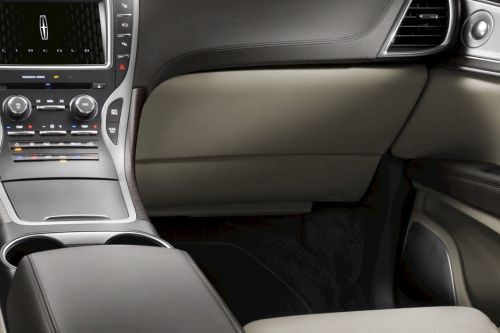 Lincoln MKX Glove Box