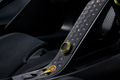 Center Controls of Lotus EVIJA