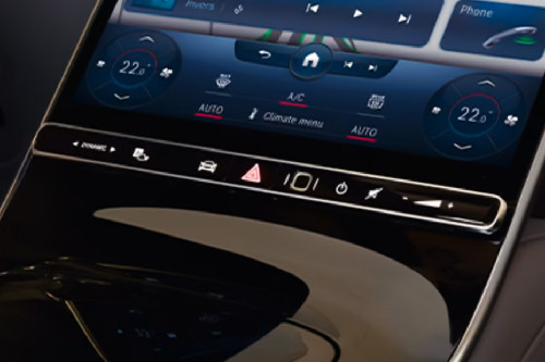 Front AC Controls of Mercedes-Benz S-Class Sedan