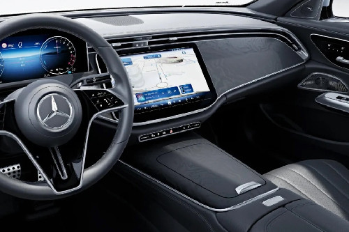 E-Class Sedan Center Console