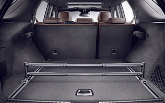 M Class Trunk Open