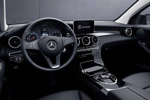 Dashboard View of GLC-Class Coupe