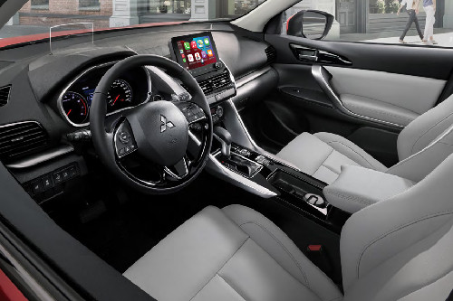Dashboard View of Eclipse Cross