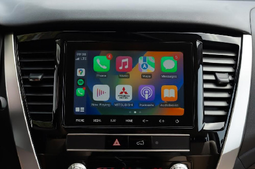 Stereo View of Montero Sport