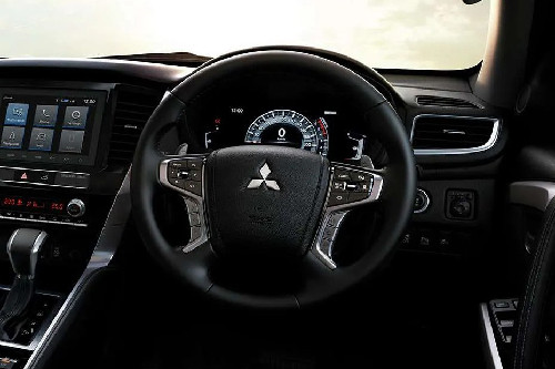Mitsubishi Pajero Sport Steering Wheel