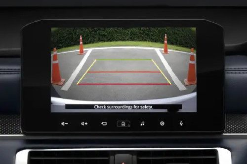 Xpander Cross Parking Assist