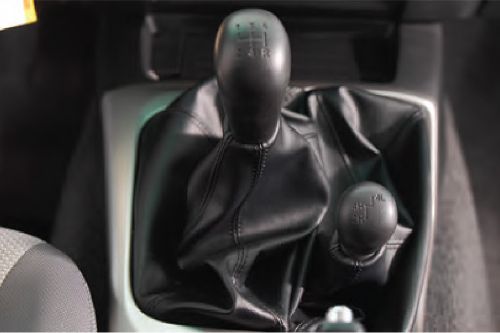 Mitsubishi L200 Gear Shifter