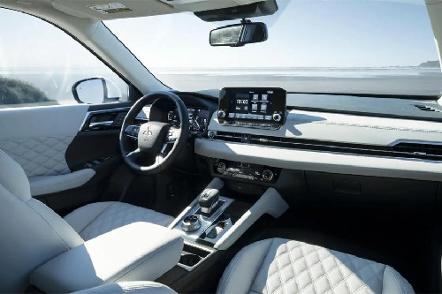 Dashboard View of Outlander