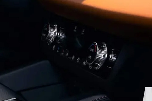 Front AC Controls of Mitsubishi Outlander