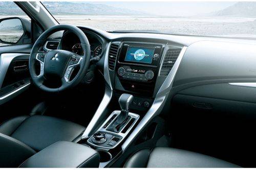 Dashboard View of Montero Sport (2022-2023)