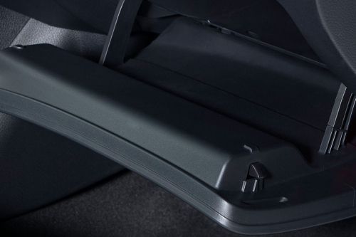 Nissan Sentra (2022-2023) Glove Box Open