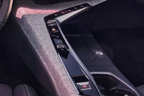 Center Controls of Peugeot 3008