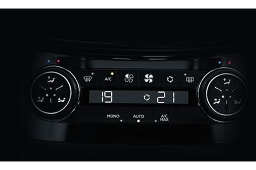 Front AC Controls of Peugeot 508 (2012-2022)