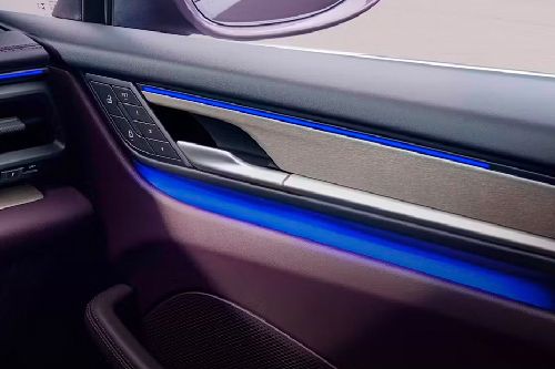 Macan Electric Inside Light
