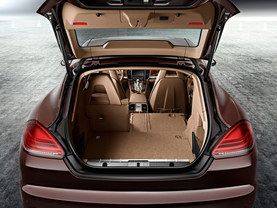 Panamera 4 Trunk Open