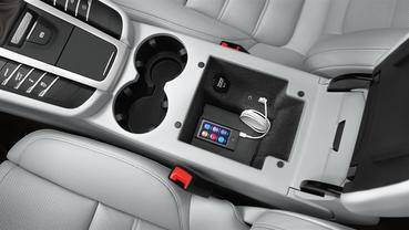 Power Accessories Outlet View of Porsche Macan S Diesel
