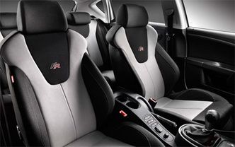 LEON 5DR Passenger Seat