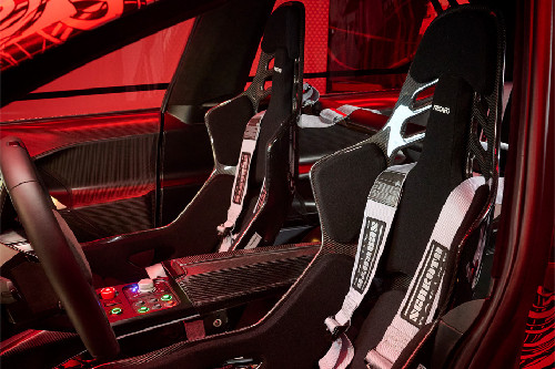 3 Series 2025 Front Seats