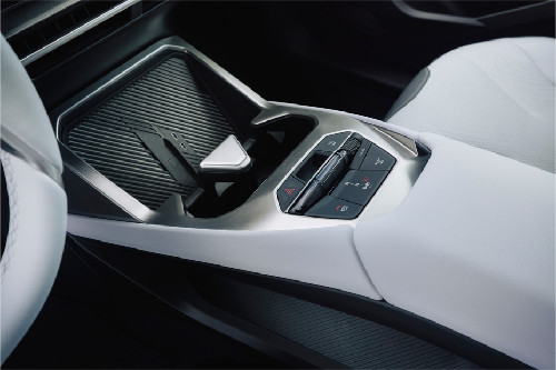 IX3 Front Center Divider