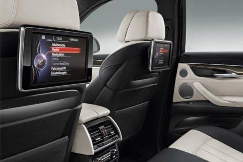 Rear Seat Entertainment of BMW X6