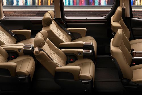 Toyota Granvia Front And Rear Seats Together