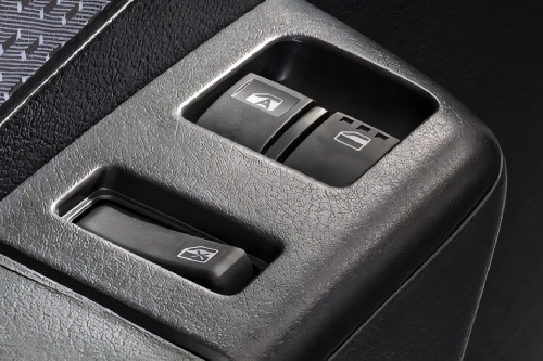 Toyota Liteace Drivers Side In Side Door Controls