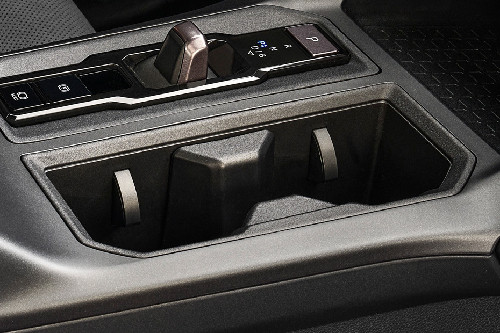RAV 4 2026 Cup Holders