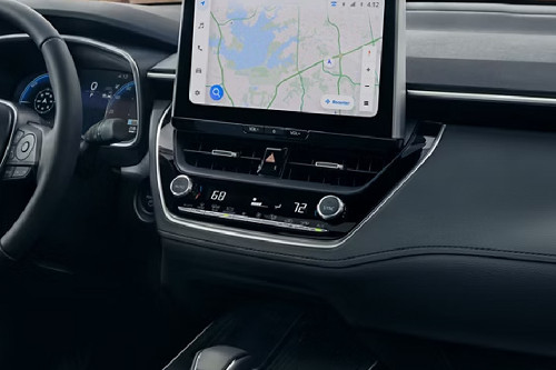 Front AC Controls of Toyota Corolla Cross facelift 