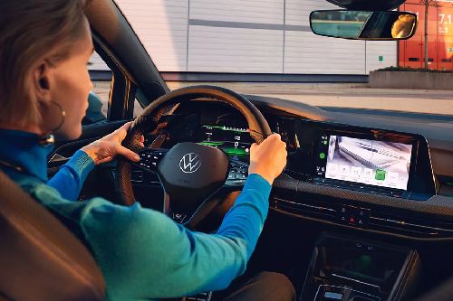 Dashboard View of Golf R (2022-2024)