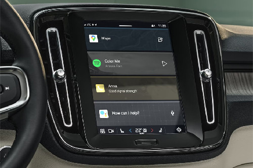 Stereo View of XC40