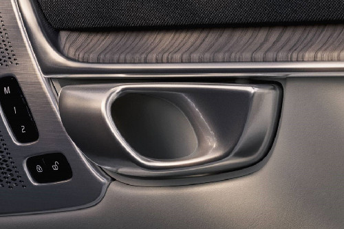 door handle interior of Volvo S90 2025