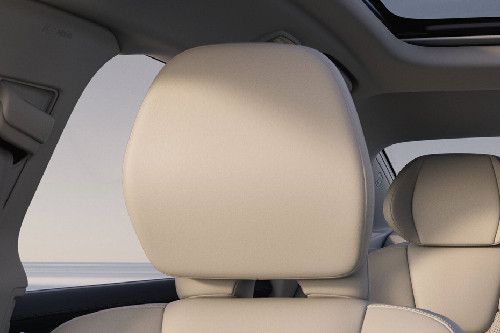S90 2025 Front Seat Headrest