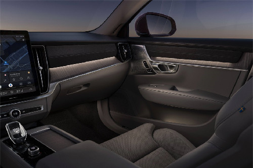 Volvo S90 2025 Passengers View