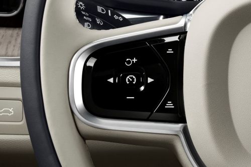 Volvo XC60 (2022-2022) Multi Function Steering