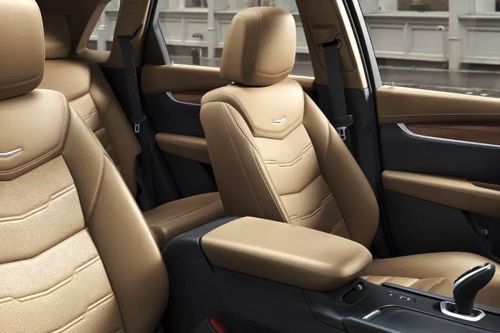 XT5 Front Seats