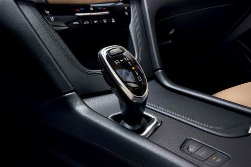 Cadillac XT5 Gear Shifter