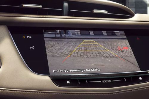 XT5 Parking Assist