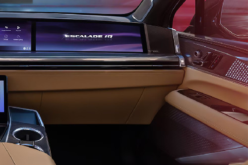 Cadillac ESCALADE IQ Passengers View