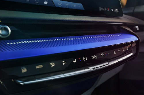 Front AC Controls of Cadillac Optiq