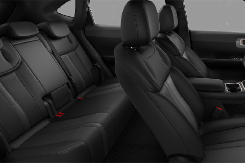 Chevrolet Captiva Phev	 Front And Rear Seats Together