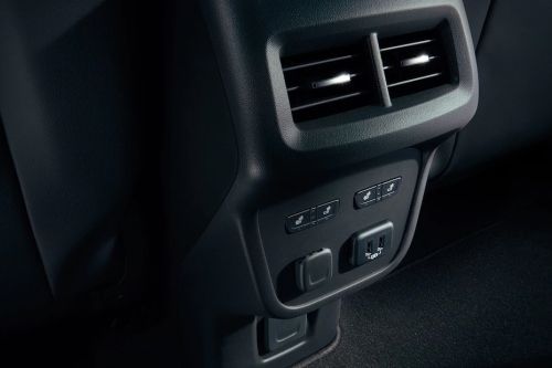 Equinox Rear AC Controls