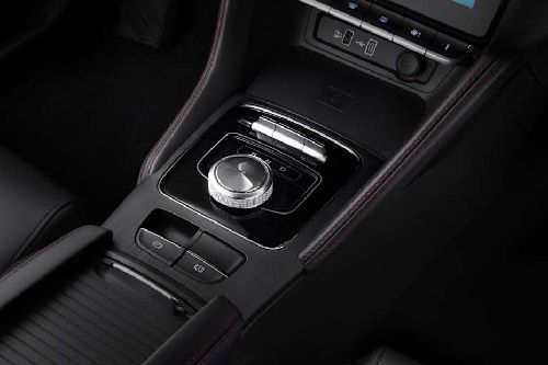Center Controls of MG ZS EV