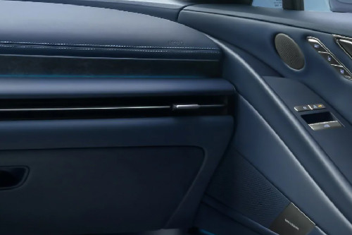 EV G 80 Front Side Ac Vents