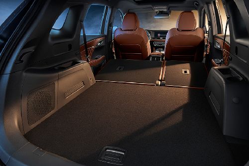 Folding Seats of Borgward BX7TS