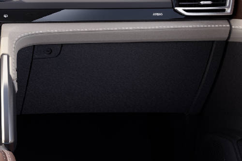 Maxus T90 Glove Box