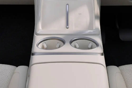 Aion V Cup Holders