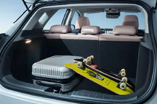 Storage Closer View of Geely Geometry-c